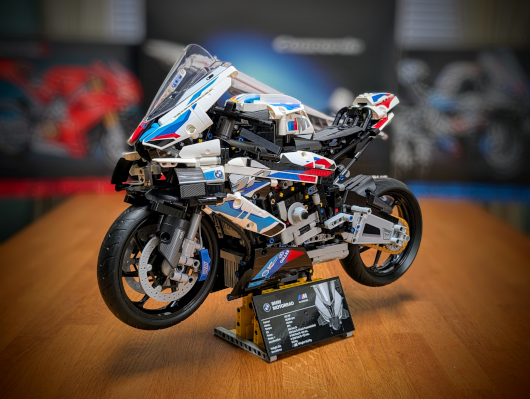 42130 BMW M 1000 RR